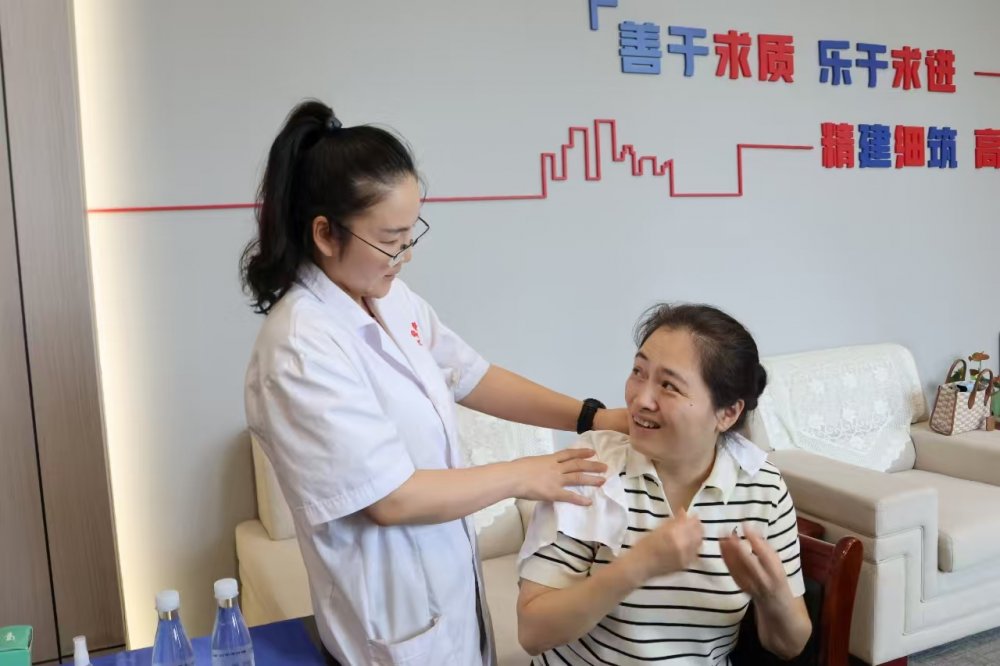 “守護(hù)健康 悅享關(guān)懷”關(guān)愛職工活動(dòng)走進(jìn)陜煤建設(shè)基層單位 “守護(hù)健康 悅享關(guān)懷”關(guān)愛職工活動(dòng)走進(jìn)陜煤建設(shè)基層單位